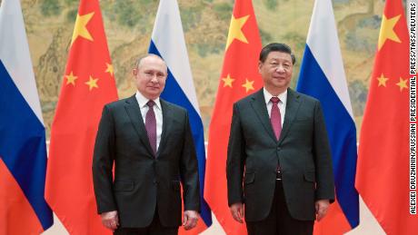 ¿Por qué China no arriesgó su economía para salvar a Putin?