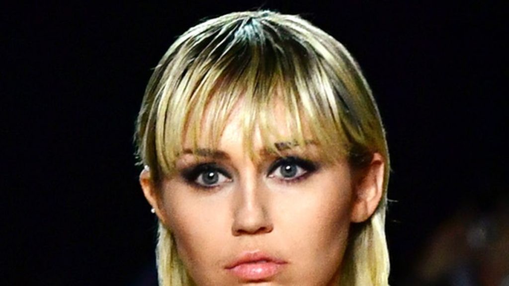 Miley Cyrus dijo que se contagió de COVID en la gira, 'definitivamente valió la pena'