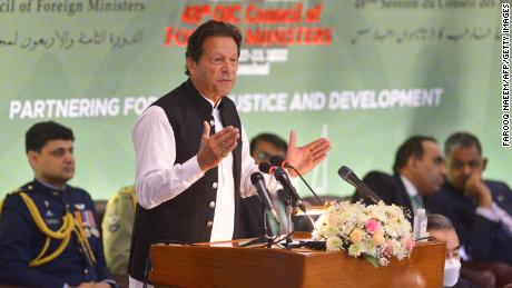 El primer ministro pakistaní, Imran Khan, expulsado del cargo de líder del país tras una moción de censura