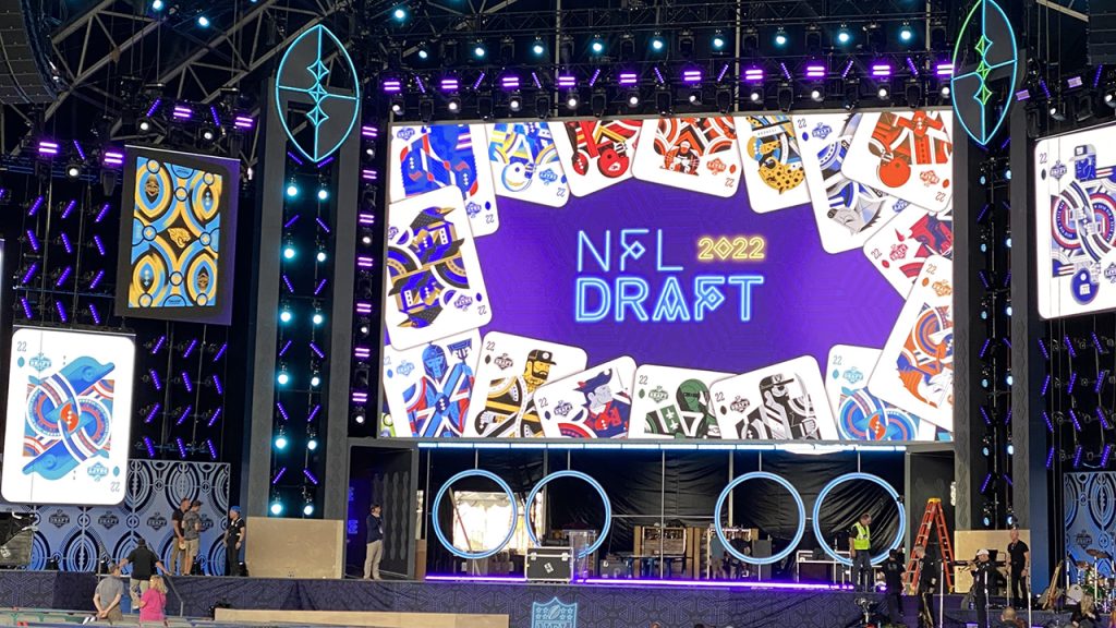Una mirada al interior del Draft de la NFL: Las Vegas alberga uno de los eventos de las grandes ligas