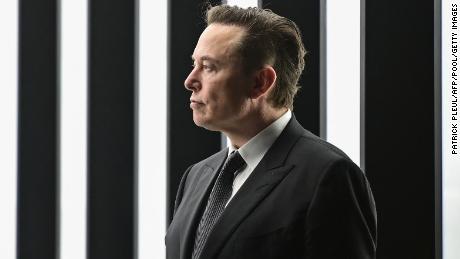 Elon Musk dice que está considerando seriamente crear una nueva plataforma de redes sociales 