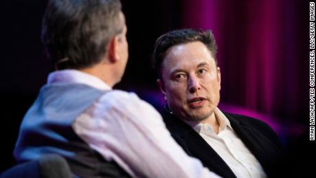 Por qué los inversores de Tesla pueden necesitar preocuparse por la distracción de Twitter de Elon Musk