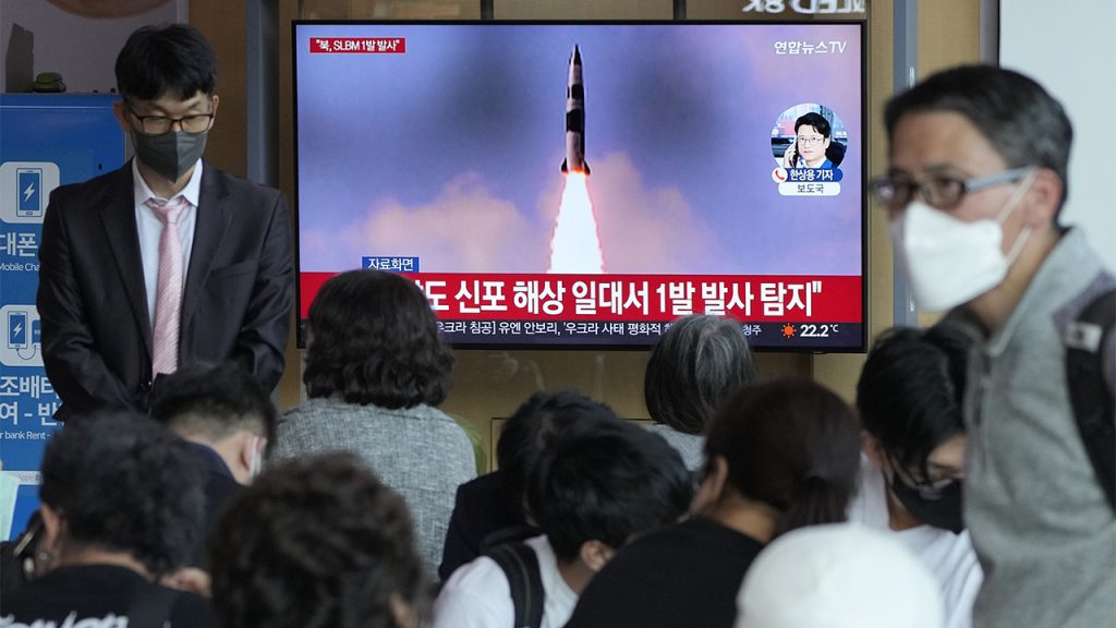 Corea del Norte dispara 3 misiles balísticos hacia el Mar de Japón antes de la visita de Biden a Seúl: Corea del Sur