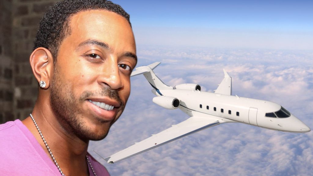 Ludacris compra un jet privado como regalo de graduación honorífico