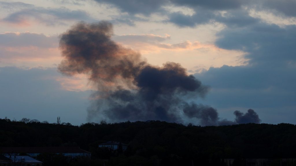 La región ucraniana de Lviv fue alcanzada por misiles, golpeando la infraestructura militar.