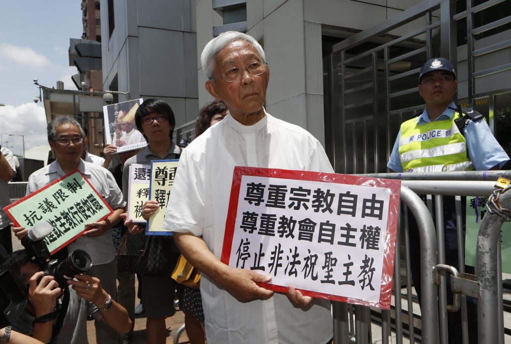 Cardenal católico y otros arrestados bajo la ley de seguridad de Hong Kong