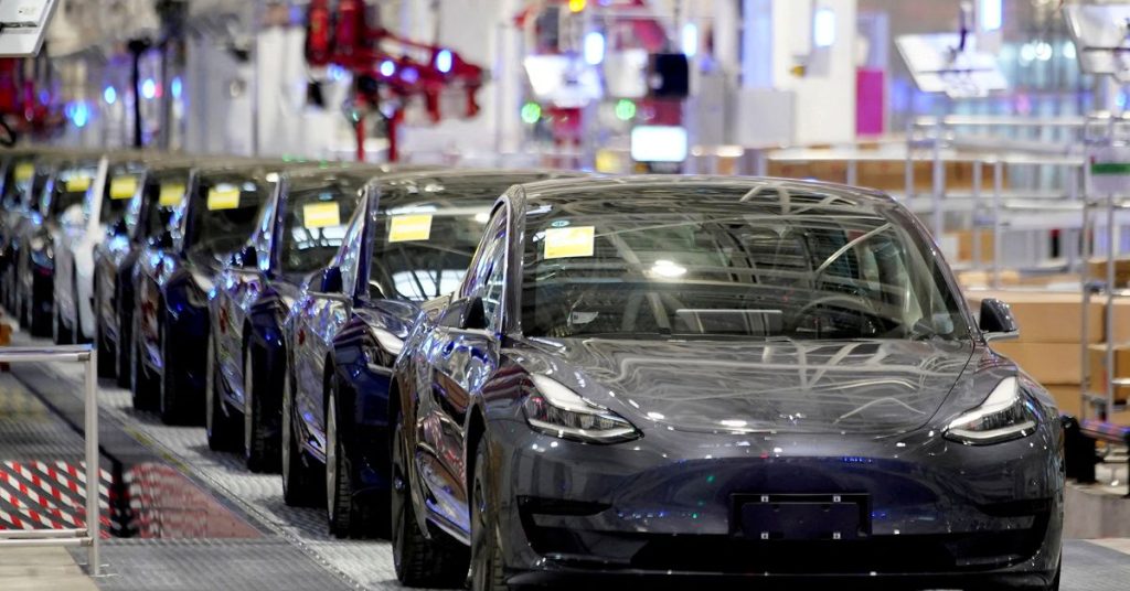EXCLUSIVA: Tesla detiene la producción en la planta de Shanghai debido a problemas de suministro: fuentes