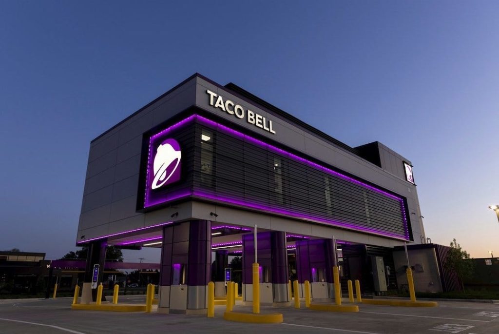 Taco Bell abre el primer restaurante con una experiencia de manejo de alta tecnología