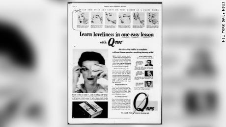 En la década de 1940, los Q-Tips se comercializaron entre las mujeres como una herramienta para su rutina de belleza.