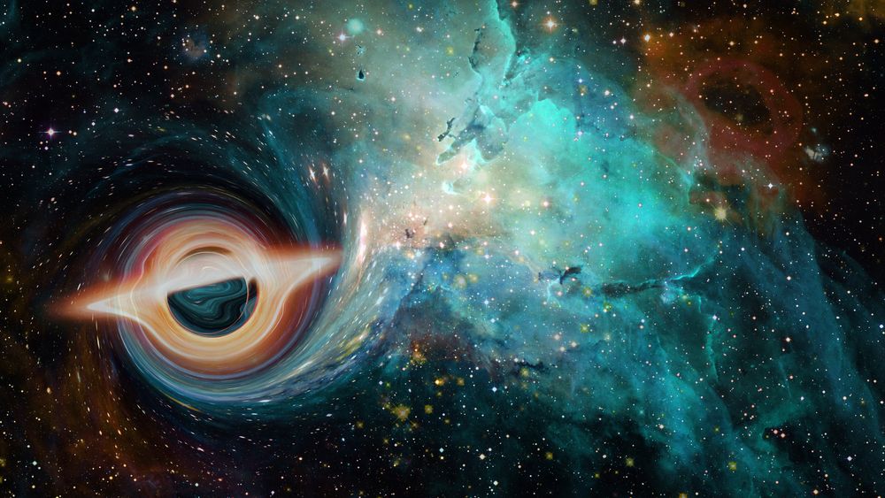 Agujero negro terriblemente enorme devorando un trozo de materia del tamaño de la Tierra cada segundo