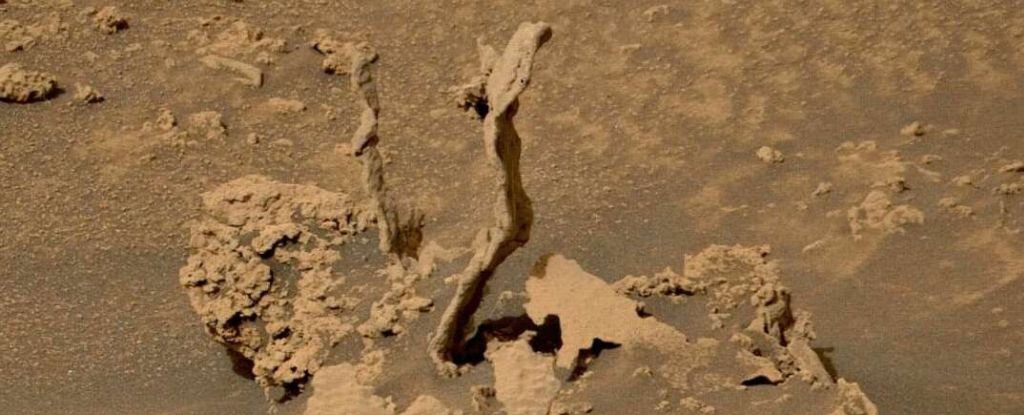 Curiosity ha encontrado algunas constelaciones de rocas retorcidas de aspecto realmente extraño en la superficie de Marte