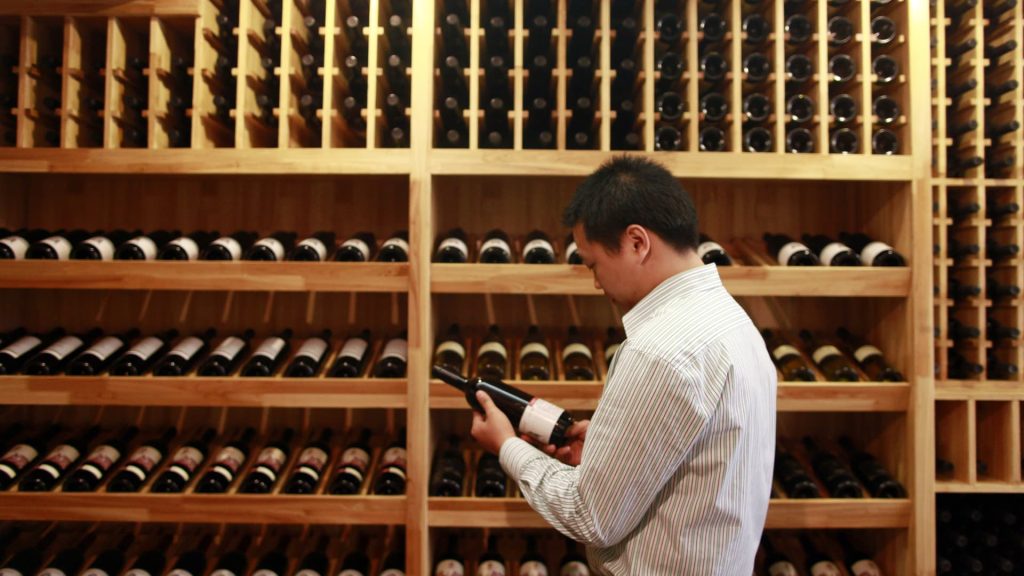 La principal autoridad vinícola de Australia cierra oficinas en China a medida que caen las exportaciones