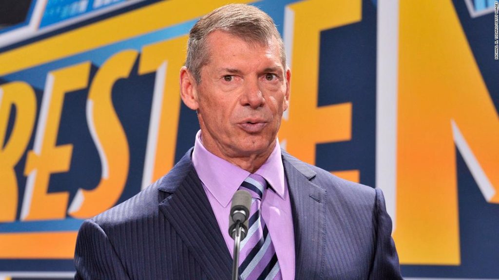 Vince McMahon renuncia como CEO de WWE tras acusaciones de silencio sobre dinero