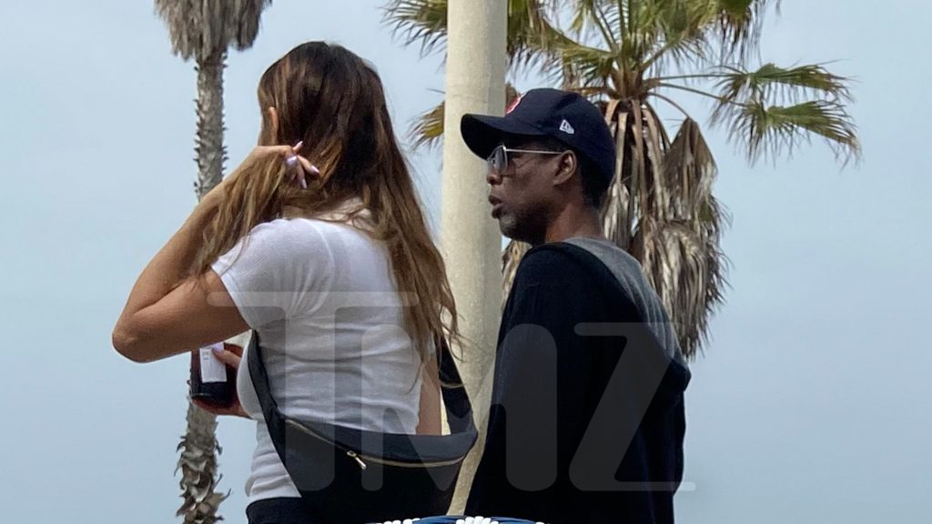 Chris Rock y Like Bell Out en un picnic en Santa Mónica, la pareja se ve bastante seria