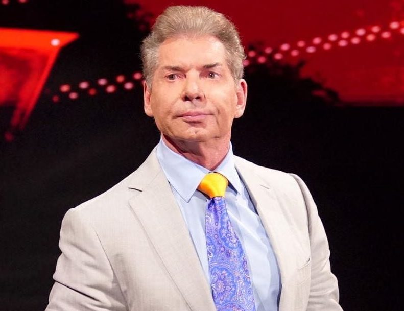 Los principales medios de comunicación están trabajando en historias sobre el reclamo de Vince McMahon.