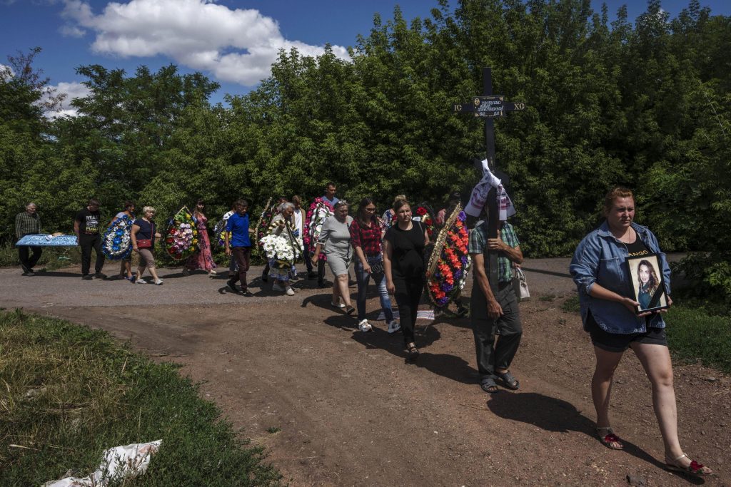 'Dinero perdido': evacuados ucranianos obligados a regresar