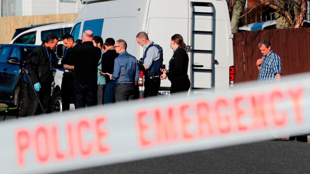 Madre de niños de Nueva Zelanda encontrados muertos en maletas que se cree que están en Corea del Sur, dijo un oficial de policía