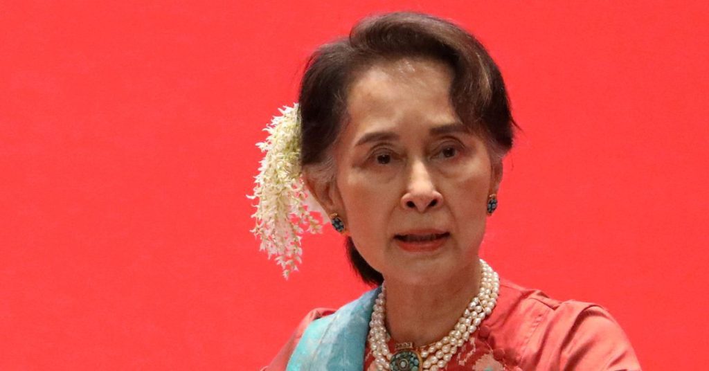 Suu Kyi de Myanmar enfrenta más encarcelamiento y trabajo duro por fraude electoral