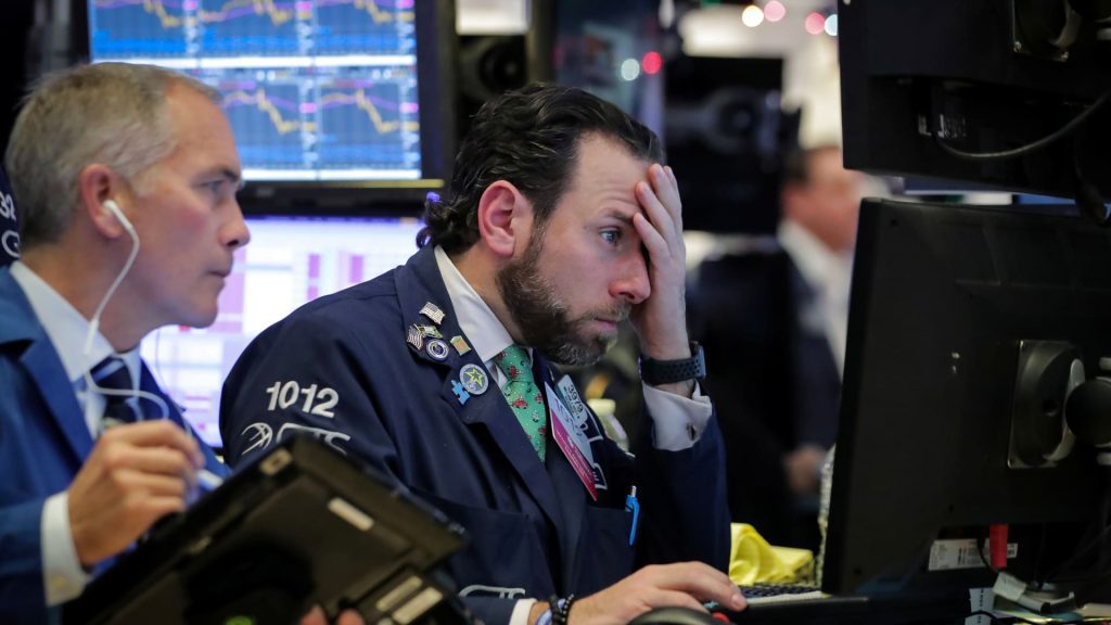 Dow cae 500 puntos y se dirige a un nuevo mínimo de cierre en 2022