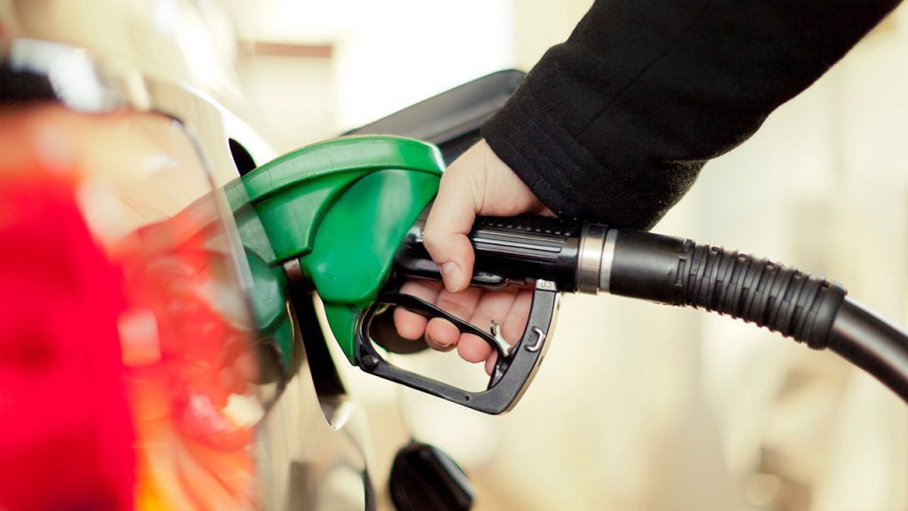 Precios de gasolina suben por quinto día consecutivo