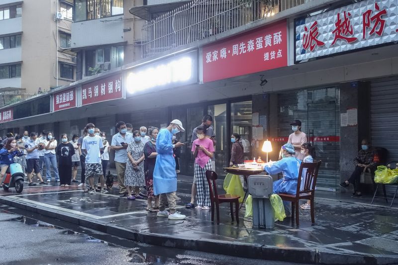 Chengdu de China extiende de nuevo el confinamiento por COVID