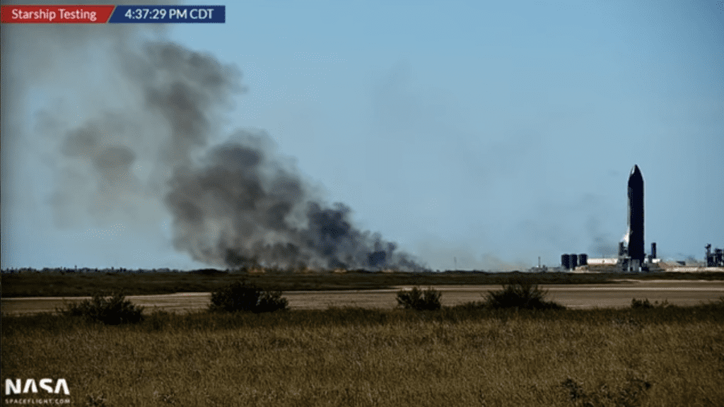 El prototipo de la nave espacial SpaceX libera súper escombros, provocando incendios