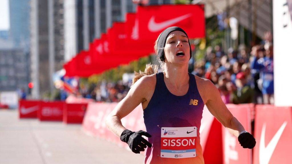 Emily Sisson rompe el récord de maratón femenino de Estados Unidos