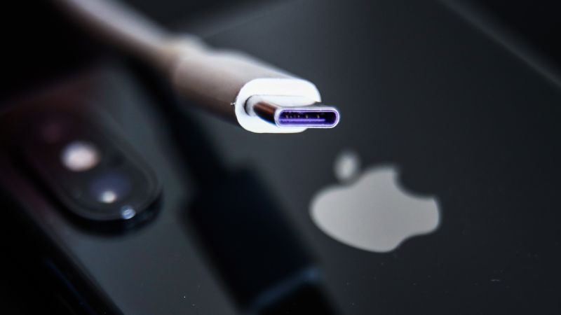 La Unión Europea adopta oficialmente una ley que obliga a Apple a admitir cargadores USB-C