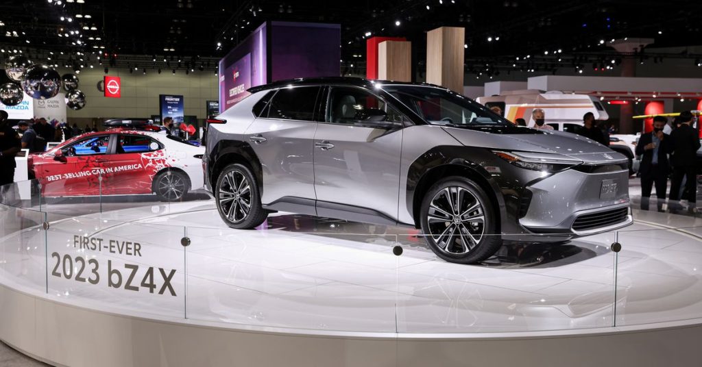 Toyota reproduce su primer coche eléctrico tras solucionar problemas de seguridad