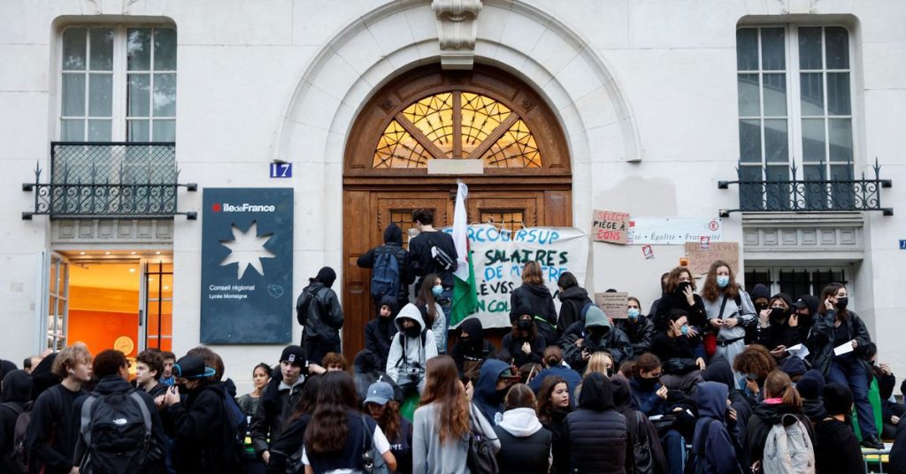Trenes y escuelas golpeados cuando los sindicatos franceses llaman a la huelga en medio de la creciente inflación