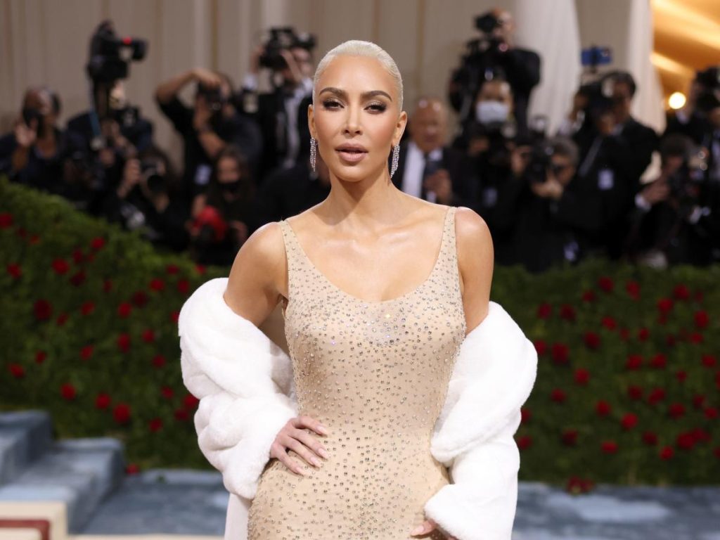 Kim Kardashian dice que Ripley le devolvió el vestido de Marilyn Monroe después de que no le quedaba bien en las caderas la primera vez que se lo probó
