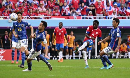 Kesher Fuller de Costa Rica anota el único gol del partido contra Japón